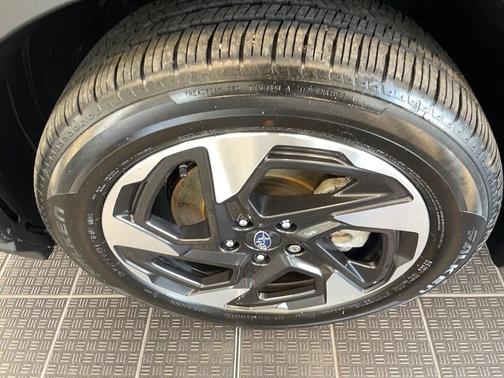 Crystal Black Silica 2025 Subaru Crosstrek Limited