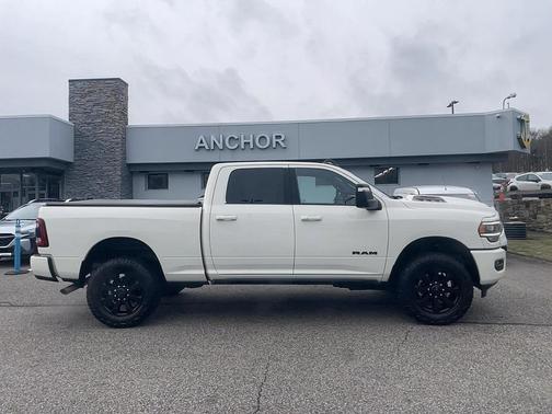 2024 RAM 2500 Laramie Crew Cab 4x4 6'4' Box