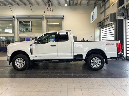 2023 Ford F-350 XLT
