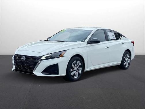 2025 Nissan Altima S FWD