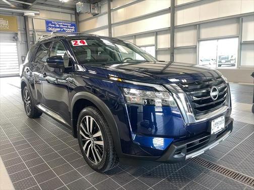 2024 Nissan Pathfinder Platinum 4WD