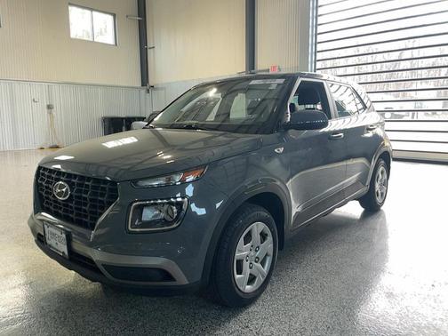 2020 Hyundai VENUE SE