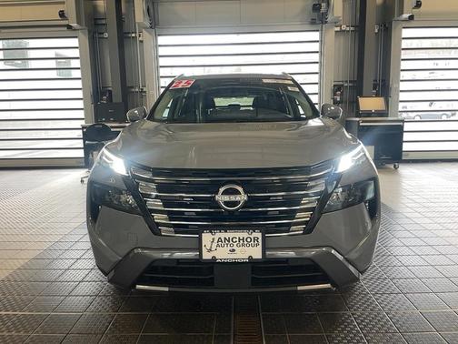 2025 Nissan Rogue SL