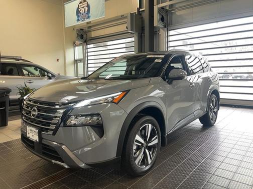 2025 Nissan Rogue SL