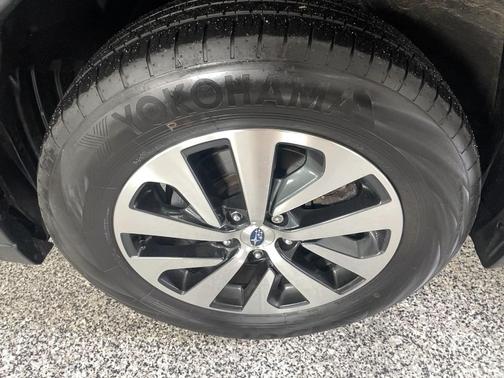 Magnetite Gray Metallic 2024 Subaru Outback Premium