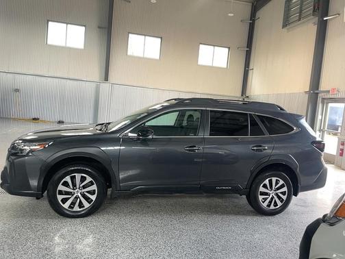 Magnetite Gray Metallic 2024 Subaru Outback Premium