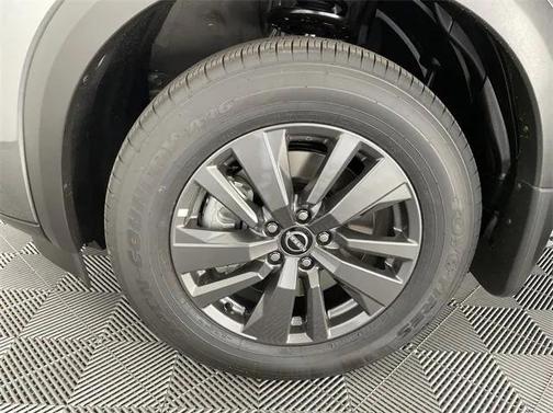 2025 Nissan Pathfinder S 4WD