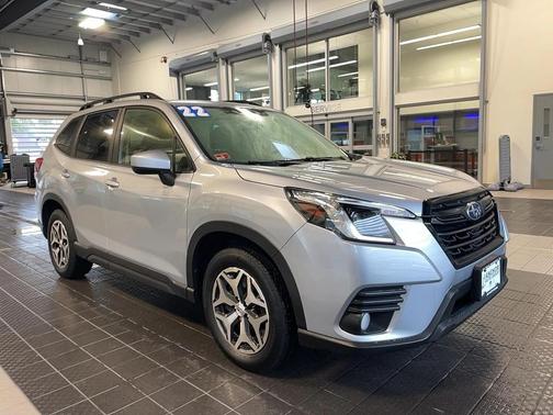 2022 Subaru Forester Premium