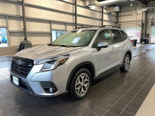 2022 Subaru Forester Premium