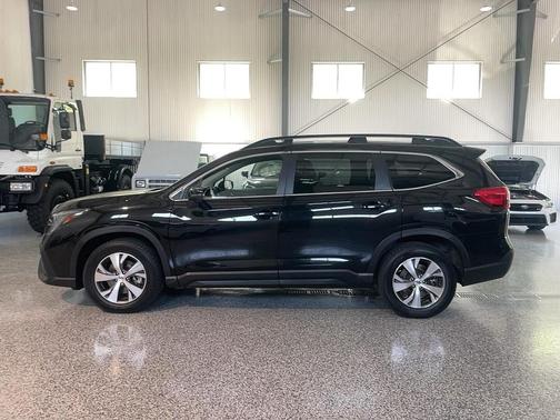 Crystal Black Silica 2023 Subaru Ascent Premium 7-Passenger