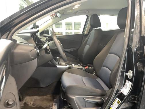 Stealth 2018 Toyota Yaris iA Base
