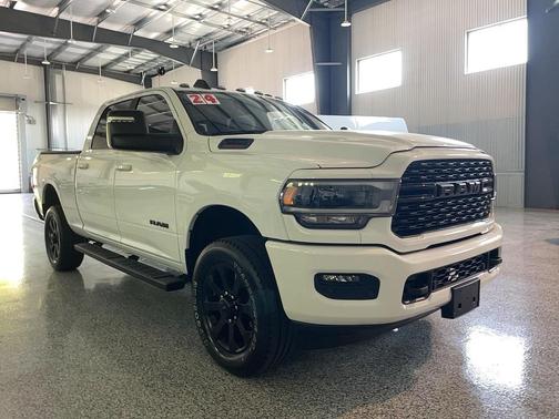 Bright White Clearcoat 2024 RAM 2500 Big Horn Crew Cab 4x4 6'4' Box