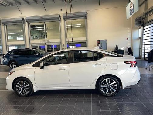 2025 Nissan Versa 1.6 SV