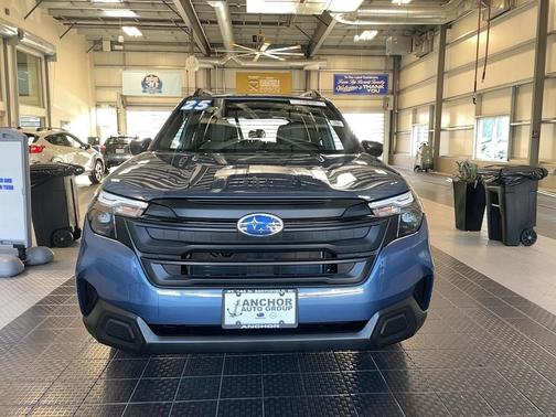 2025 Subaru Forester Base