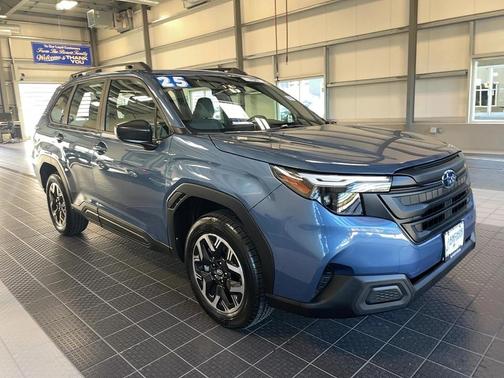 2025 Subaru Forester Base