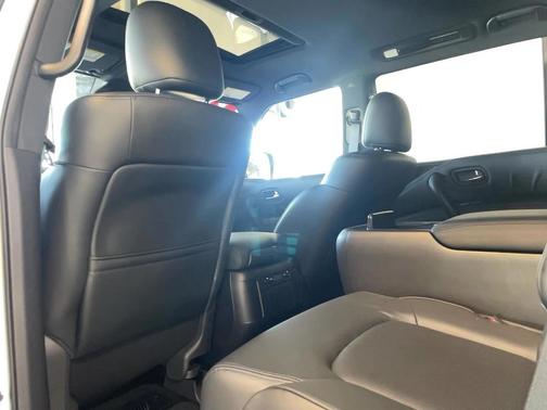 2024 Nissan Armada SL 4WD