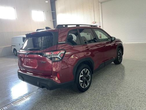 Crimson Red Pearl 2025 Subaru Forester Premium