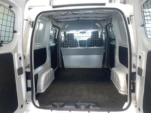 2021 Nissan NV200 SV