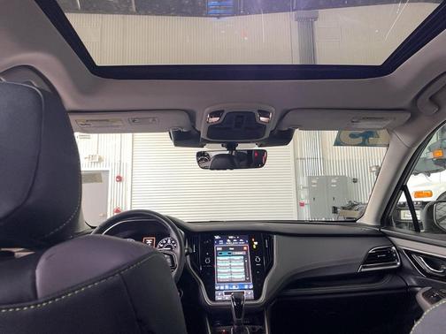 Crystal Black Silica 2025 Subaru Outback Onyx Edition
