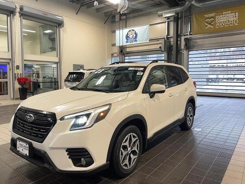 2023 Subaru Forester Premium