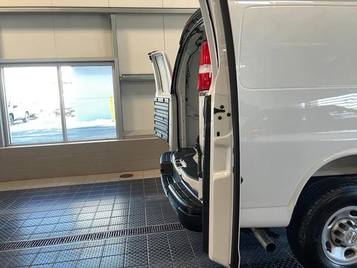 2025 Chevrolet Express 3500 RWD 3500 Extended Wheelbase WT