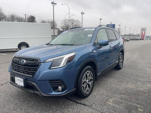 2023 Subaru Forester Premium
