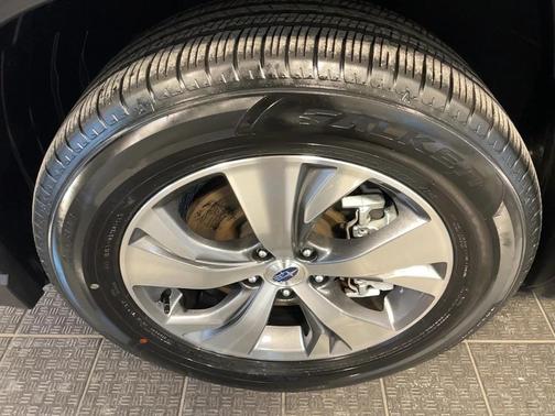 2024 Subaru Ascent Premium 7-Passenger