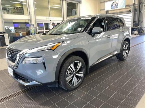 2022 Nissan Rogue SL