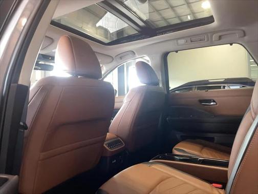 2024 Nissan Pathfinder Platinum 4WD