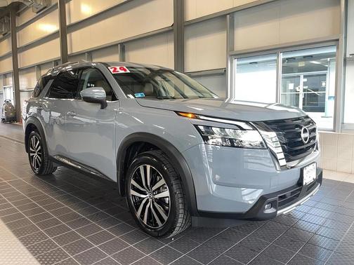 2024 Nissan Pathfinder Platinum 4WD