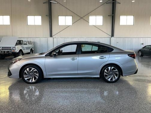 Ice Silver Metallic 2025 Subaru Legacy Limited