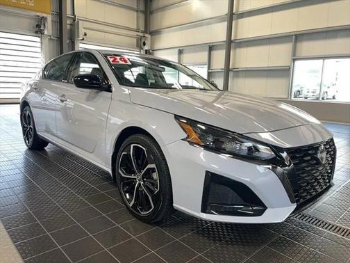 2024 Nissan Altima SR Intelligent AWD