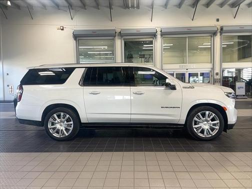 2024 Chevrolet Suburban 4WD High Country