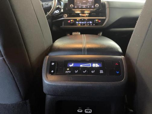 2022 Nissan Pathfinder SV 4WD