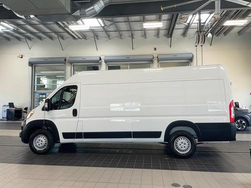 Bright White 2025 RAM ProMaster 3500 High Roof