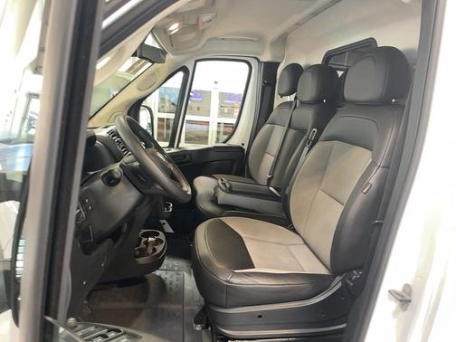Bright White 2025 RAM ProMaster 3500 High Roof