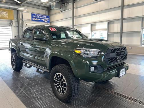 2021 Toyota Tacoma TRD Sport