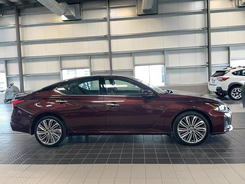 2024 Nissan Altima 2.5 SL