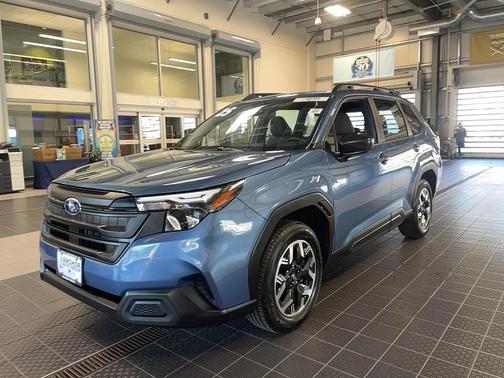 2025 Subaru Forester Base