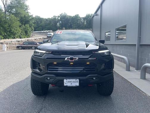 Black 2024 Chevrolet Colorado ZR2