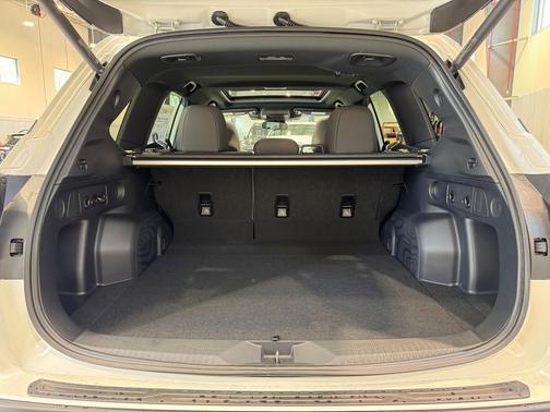 Crystal White Pearl 2026 Subaru Forester Premium