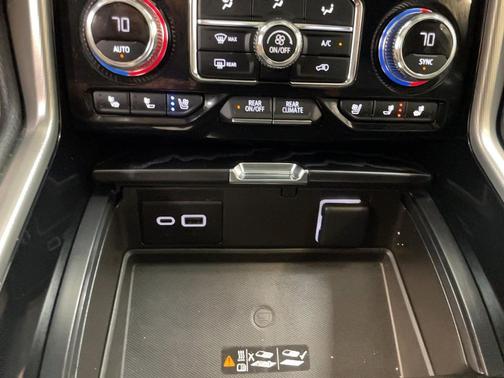 Summit White 2024 GMC Yukon XL Denali