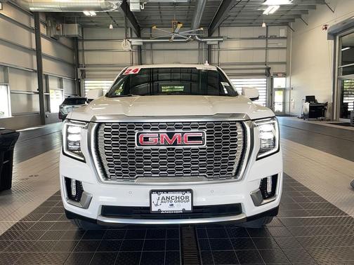 Summit White 2024 GMC Yukon XL Denali