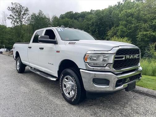 2021 RAM 2500 Tradesman Crew Cab 4x4 8' Box
