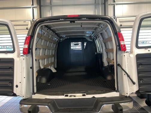 2024 GMC Savana 2500 Work Van