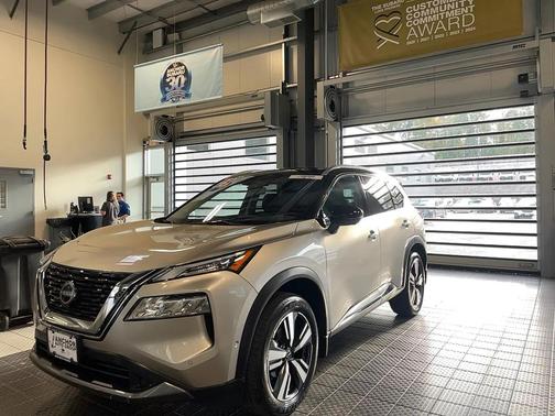 2023 Nissan Rogue SL