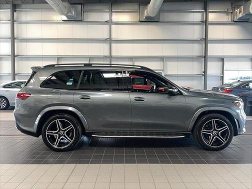 2022 Mercedes-Benz GLS 450 4MATIC