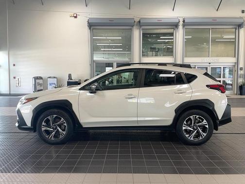 Crystal White Pearl 2024 Subaru Crosstrek Premium