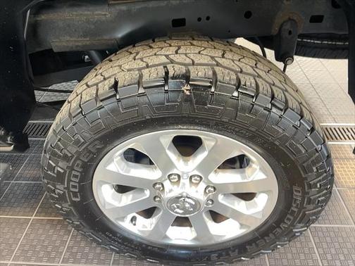 2021 RAM 2500 Big Horn Crew Cab 4x4 6'4' Box