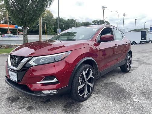 2022 Nissan Rogue Sport SL